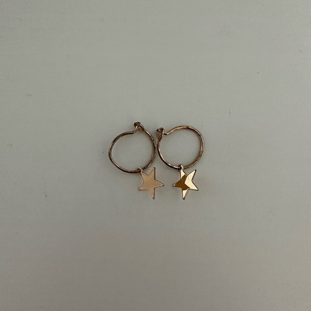 Brandy Melville, Gold